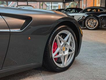 Ferrari 599 GTB — photo 8