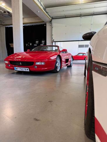 Ferrari F355 — photo 8