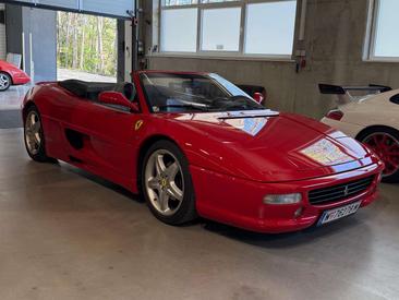Ferrari F355 — photo 11