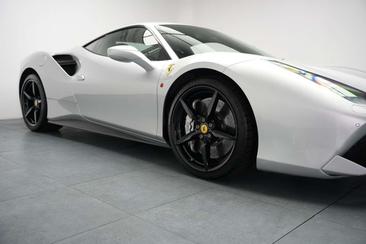 Ferrari 488 GTB — photo 9