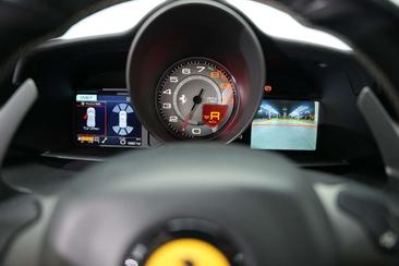 Ferrari 488 GTB — photo 25