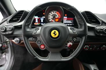 Ferrari 488 GTB — photo 32