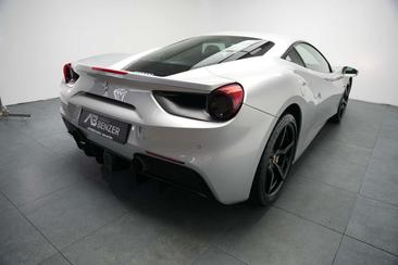 Ferrari 488 GTB — photo 36