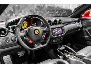 Ferrari FF — photo 3