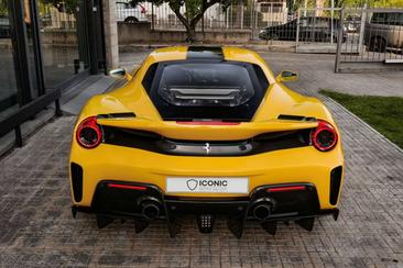 Ferrari 488 Pista — photo 9