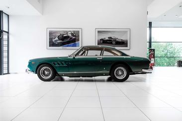 Ferrari 330 GT — photo 2