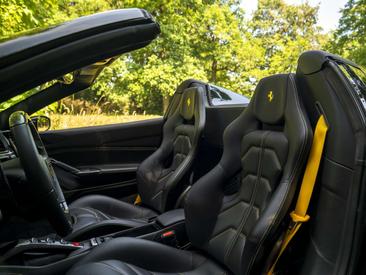 Ferrari 488 Spider — photo 9