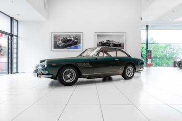 Ferrari 330 GT — photo 3