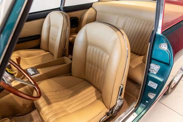 Ferrari 330 GT — photo 5