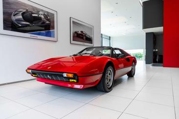 Ferrari 308 GTS — photo 13