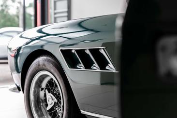 Ferrari 330 GT — photo 19