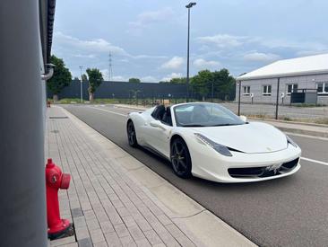 Ferrari 458 Spider — photo 29