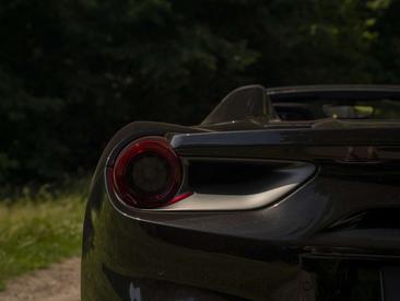 Ferrari 488 Spider — photo 30