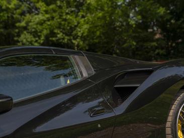 Ferrari 488 Spider — photo 35