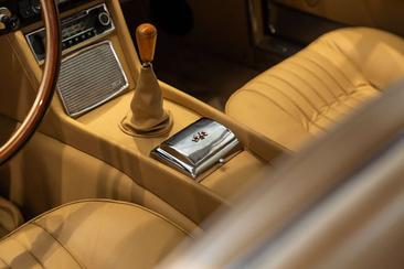 Ferrari 330 GT — photo 34