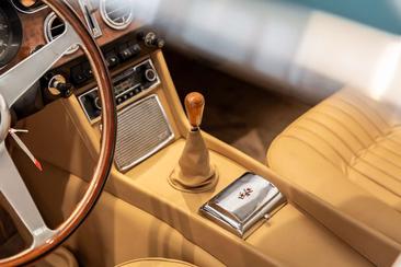 Ferrari 330 GT — photo 37