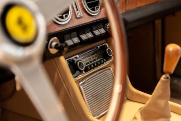 Ferrari 330 GT — photo 38