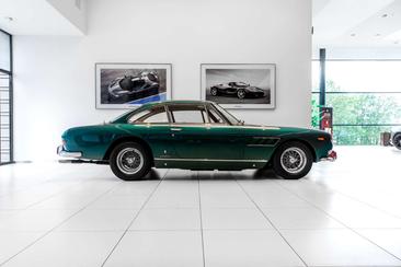Ferrari 330 GT — photo 45