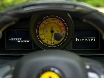 Ferrari 488 Spider — photo 48