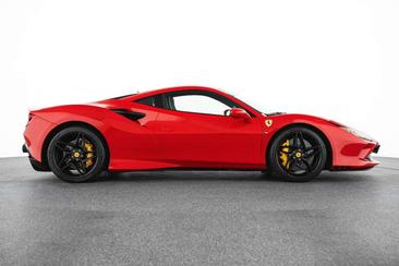 Ferrari F8 Tributo — photo 8