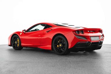 Ferrari F8 Tributo — photo 9