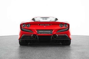 Ferrari F8 Tributo — photo 10