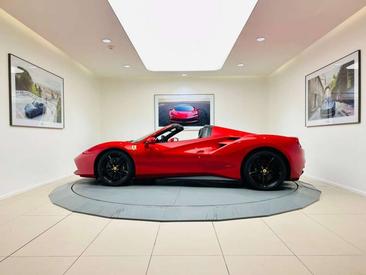Ferrari 488 GTB — photo 2