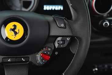 Ferrari F8 Tributo — photo 15