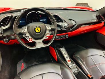 Ferrari 488 GTB — photo 3