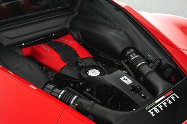 Ferrari F8 Tributo — photo 21