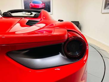 Ferrari 488 GTB — photo 19
