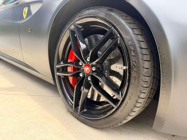 Ferrari FF — photo 4