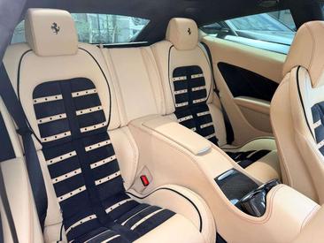 Ferrari FF — photo 9