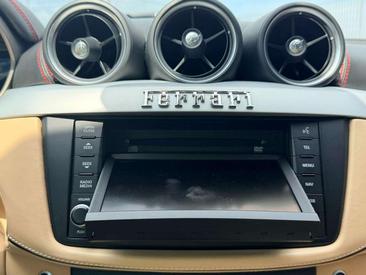 Ferrari FF — photo 36