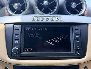 Ferrari FF — photo 37