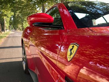 Ferrari Portofino — photo 8