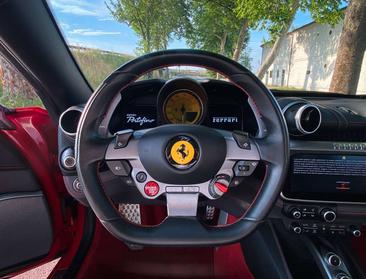 Ferrari Portofino — photo 11