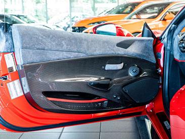 Ferrari 488 — photo 19