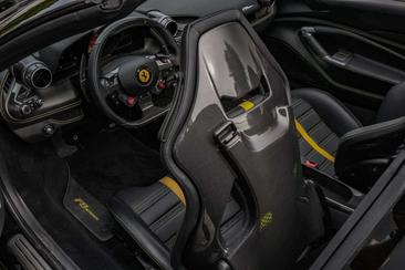 Ferrari F8 Spider — photo 23