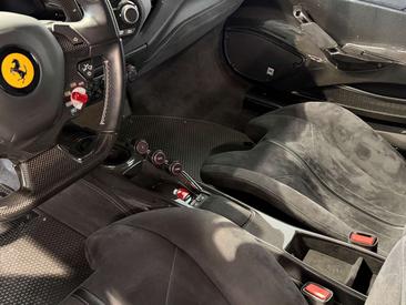 Ferrari 488 GTB — photo 26