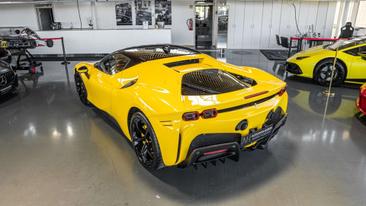 Ferrari SF90 Stradale — photo 16