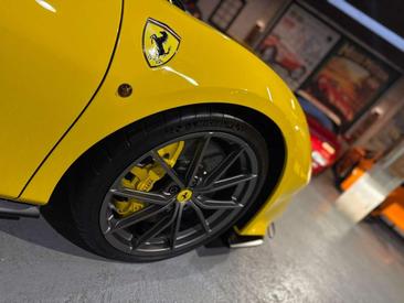 Ferrari 488 Pista — photo 10