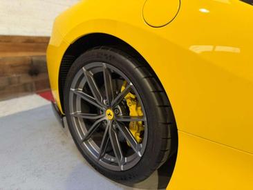 Ferrari 488 Pista — photo 11