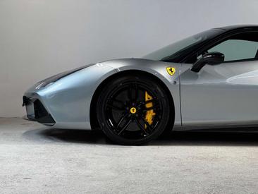 Ferrari 488 GTB — photo 9