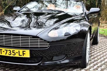 Aston Martin DB9 V12 — photo 9