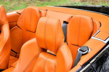 Aston Martin DB9 V12 — photo 18