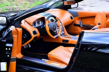 Aston Martin DB9 V12 — photo 21