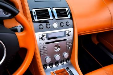 Aston Martin DB9 V12 — photo 22