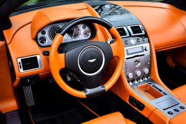 Aston Martin DB9 V12 — photo 23