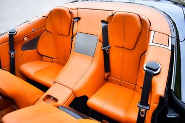 Aston Martin DB9 V12 — photo 30